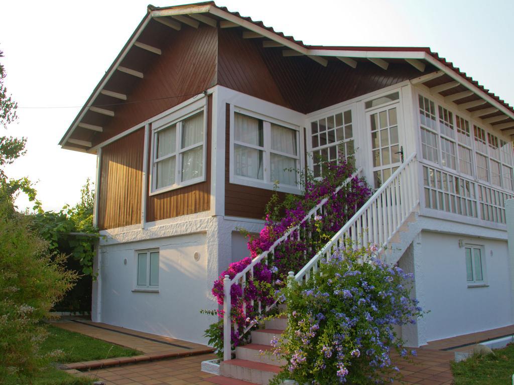 Cozy Holiday Home In Porto Do Son Near Beach Portosín Exterior foto